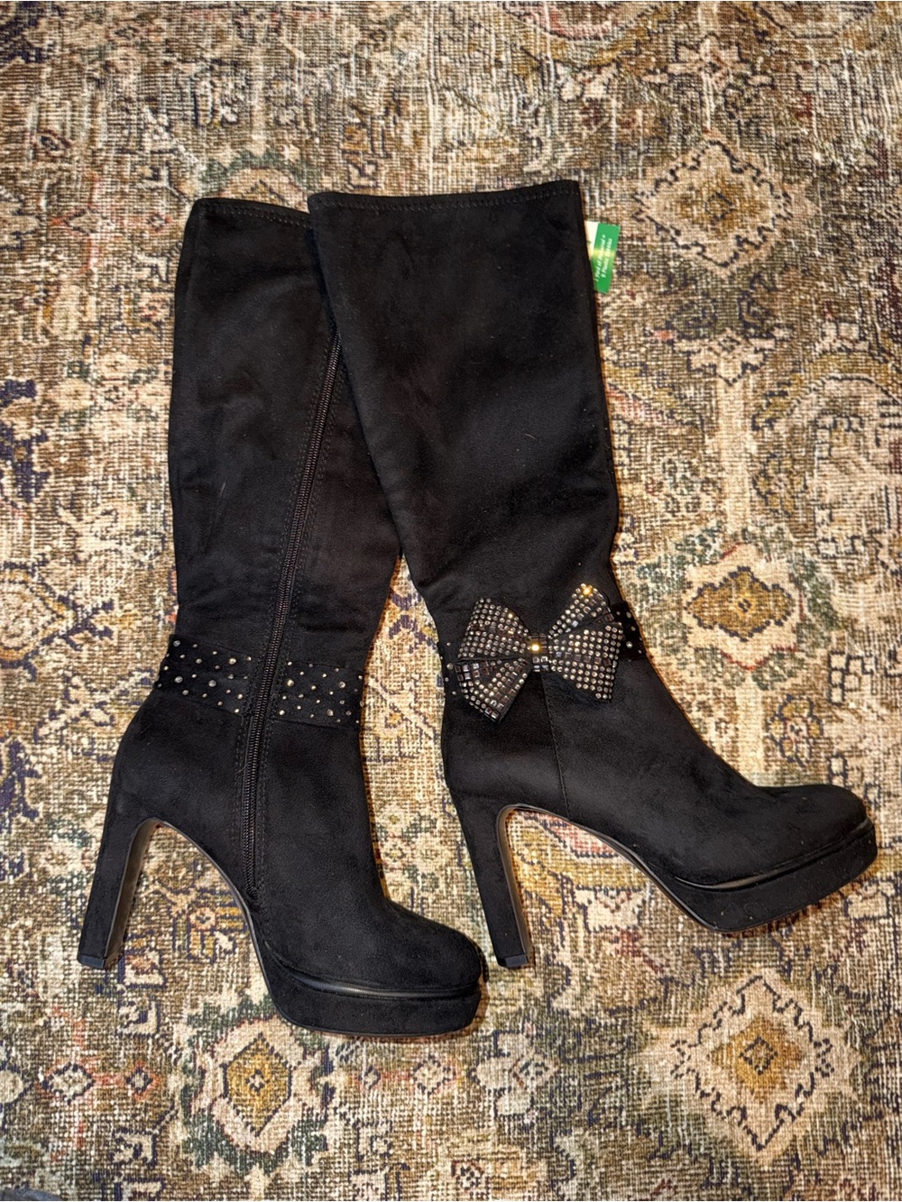 Black Knee-High Platform Heeled Boots with Studded Bow